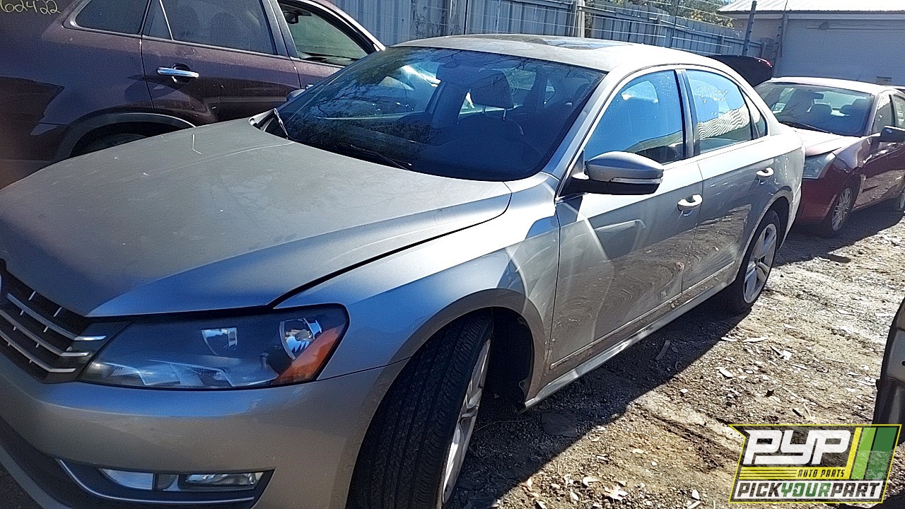 2013 VOLKSWAGEN PASSAT partes disponibles