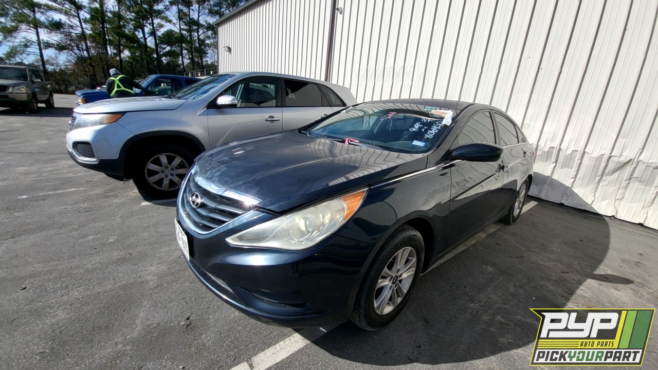 2013 HYUNDAI SONATA available for parts