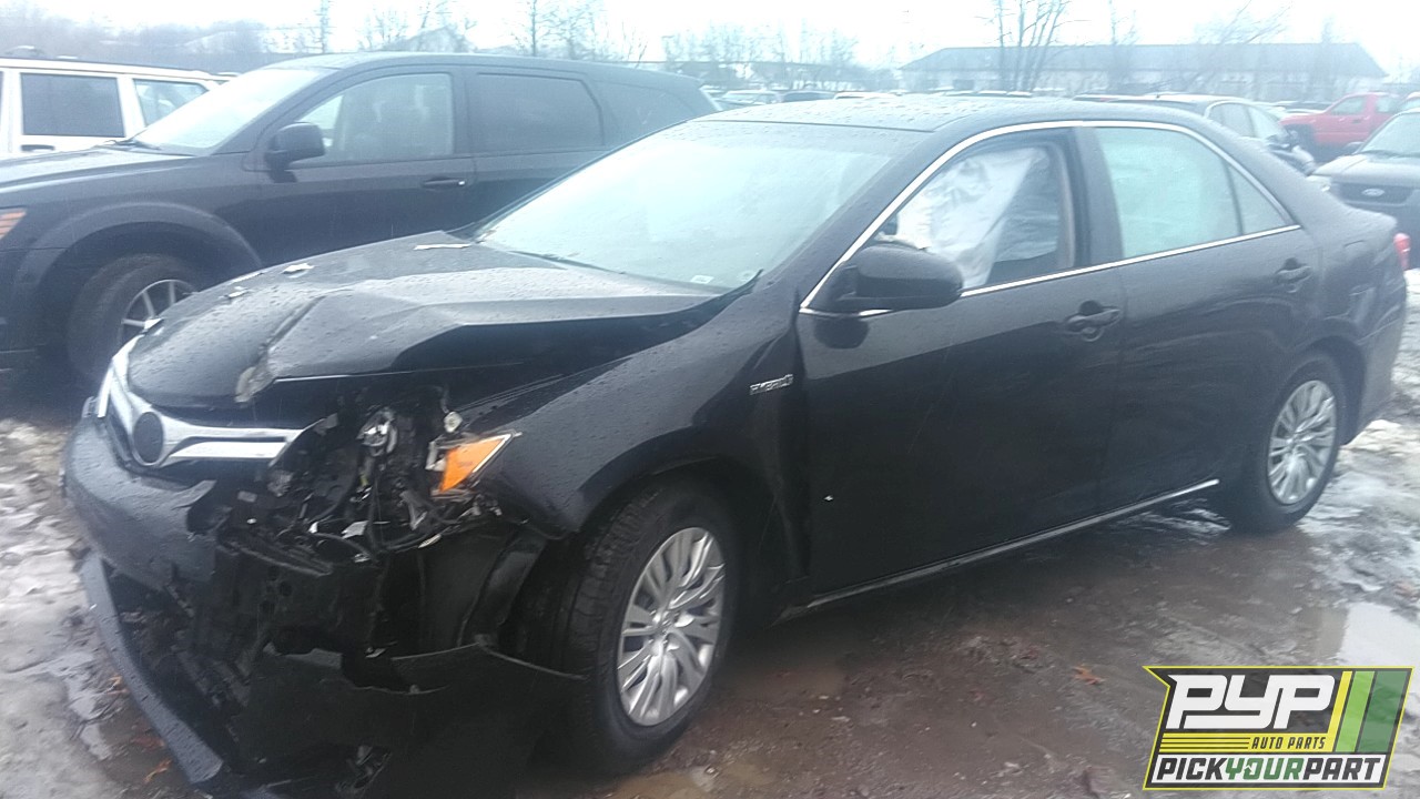 2014 TOYOTA CAMRY partes disponibles