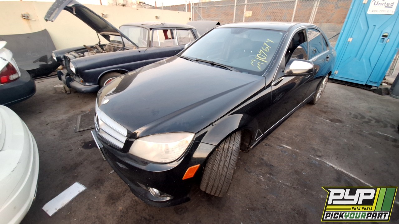 2008 MERCEDES-BENZ C300 partes disponibles