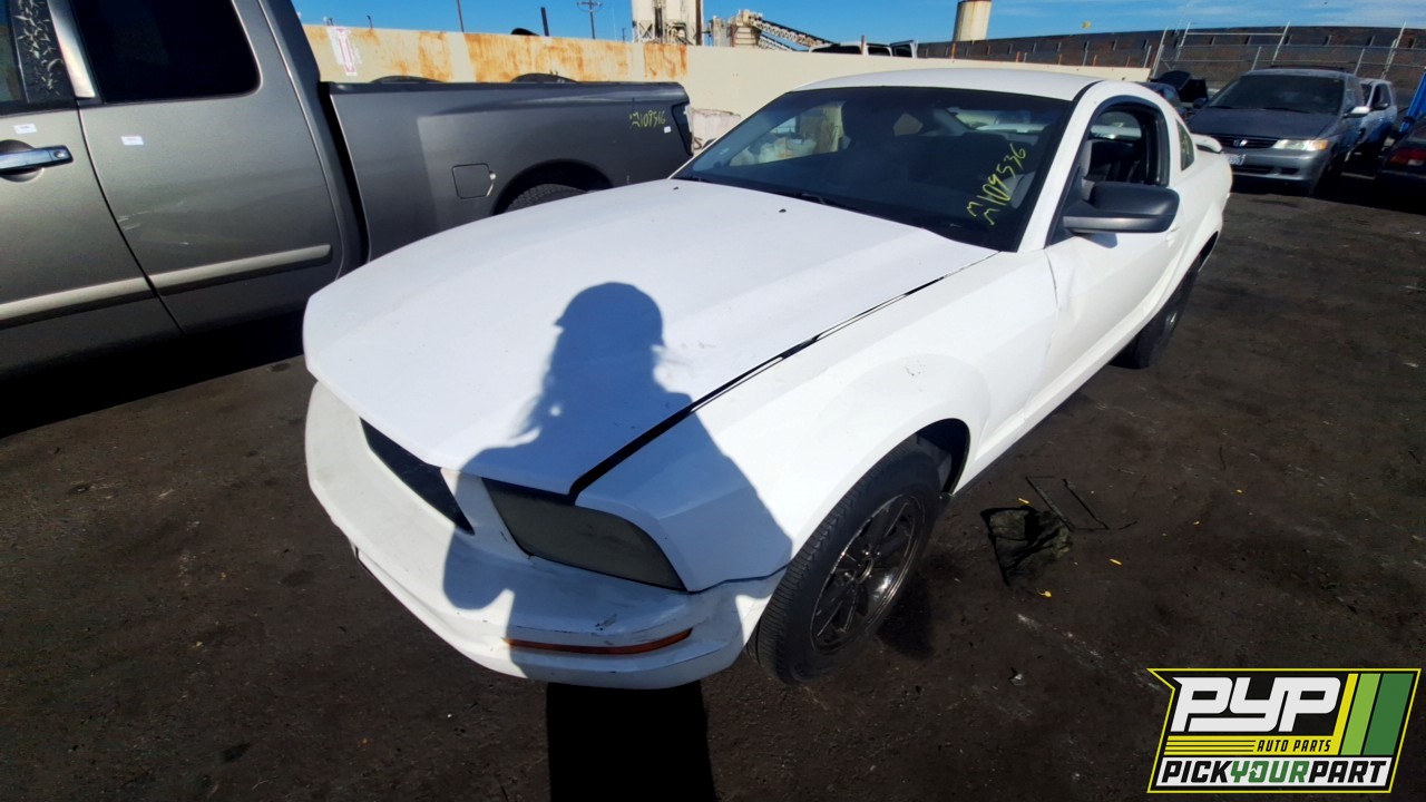 2005 FORD MUSTANG available for parts