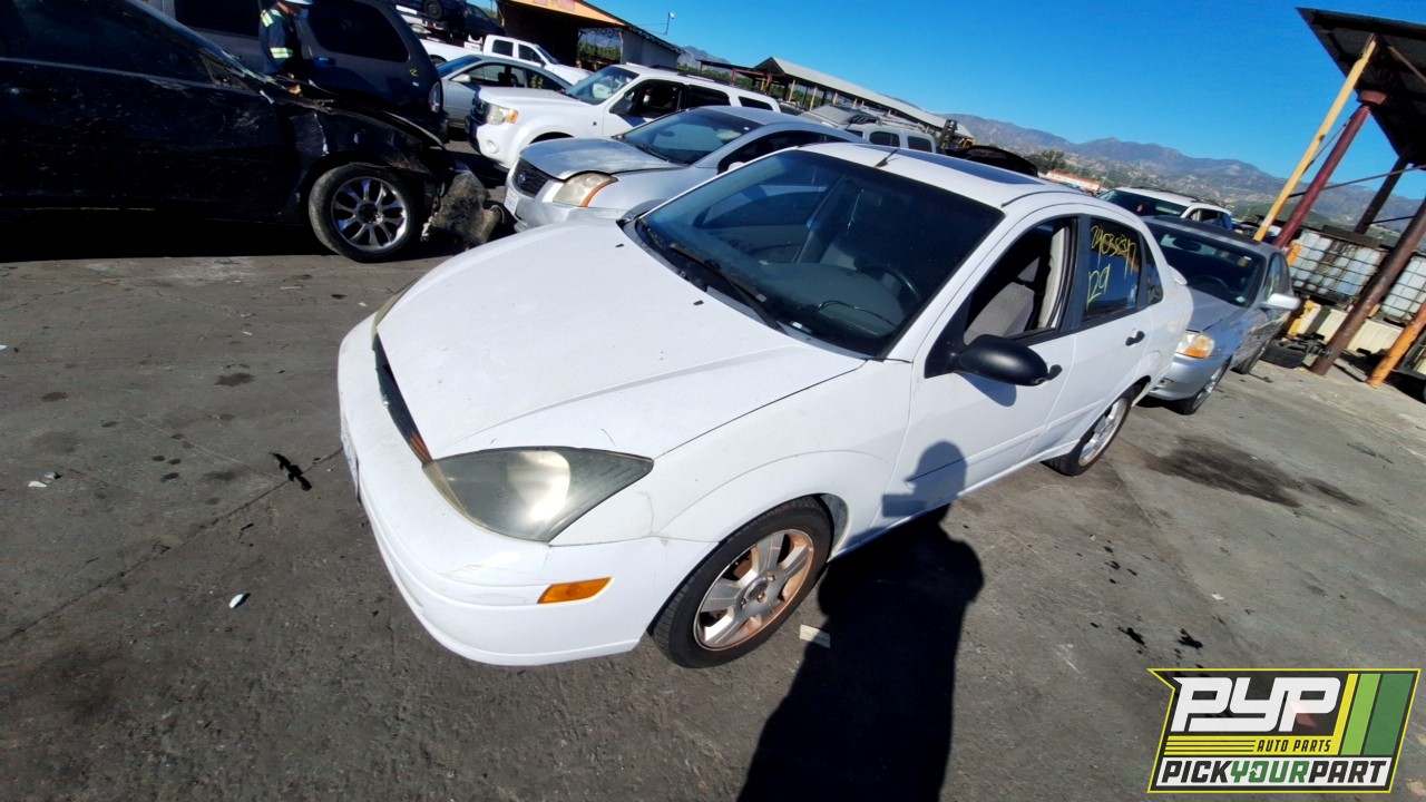 2004 FORD FOCUS available for parts