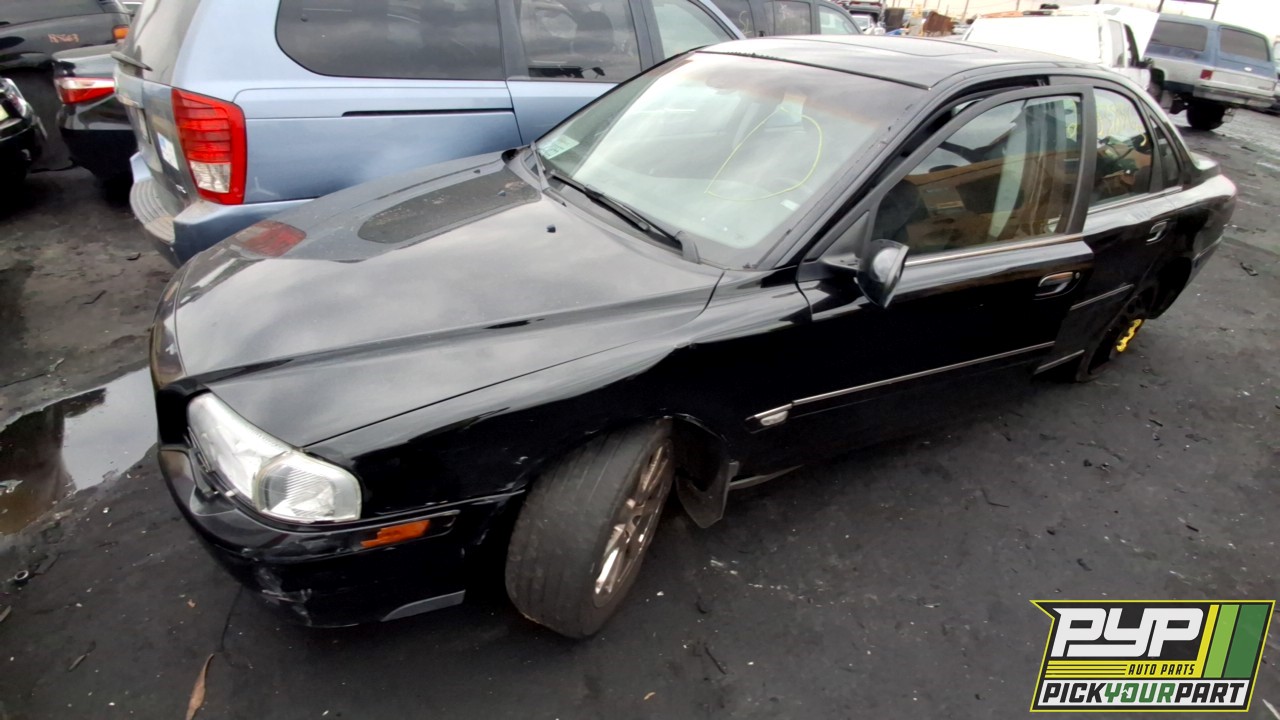 2004 VOLVO S80 partes disponibles