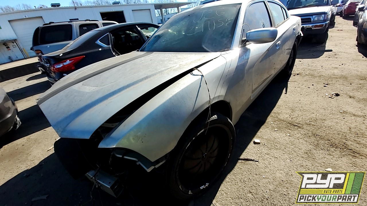 2012 DODGE CHARGER partes disponibles