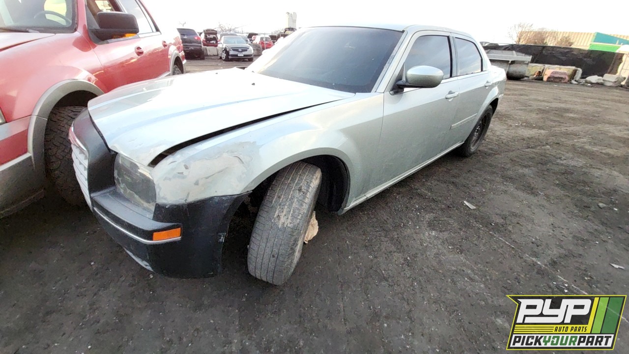 2005 CHRYSLER 300 partes disponibles