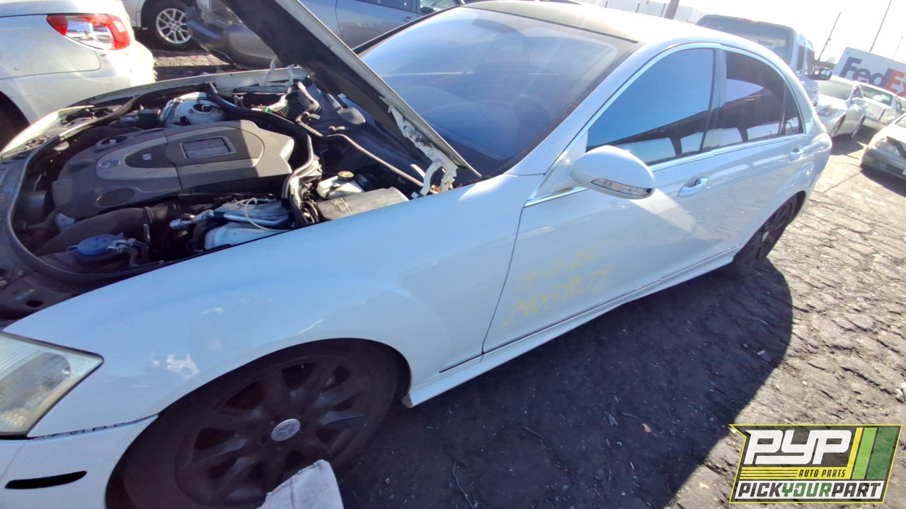 2008 MERCEDES-BENZ S550 partes disponibles