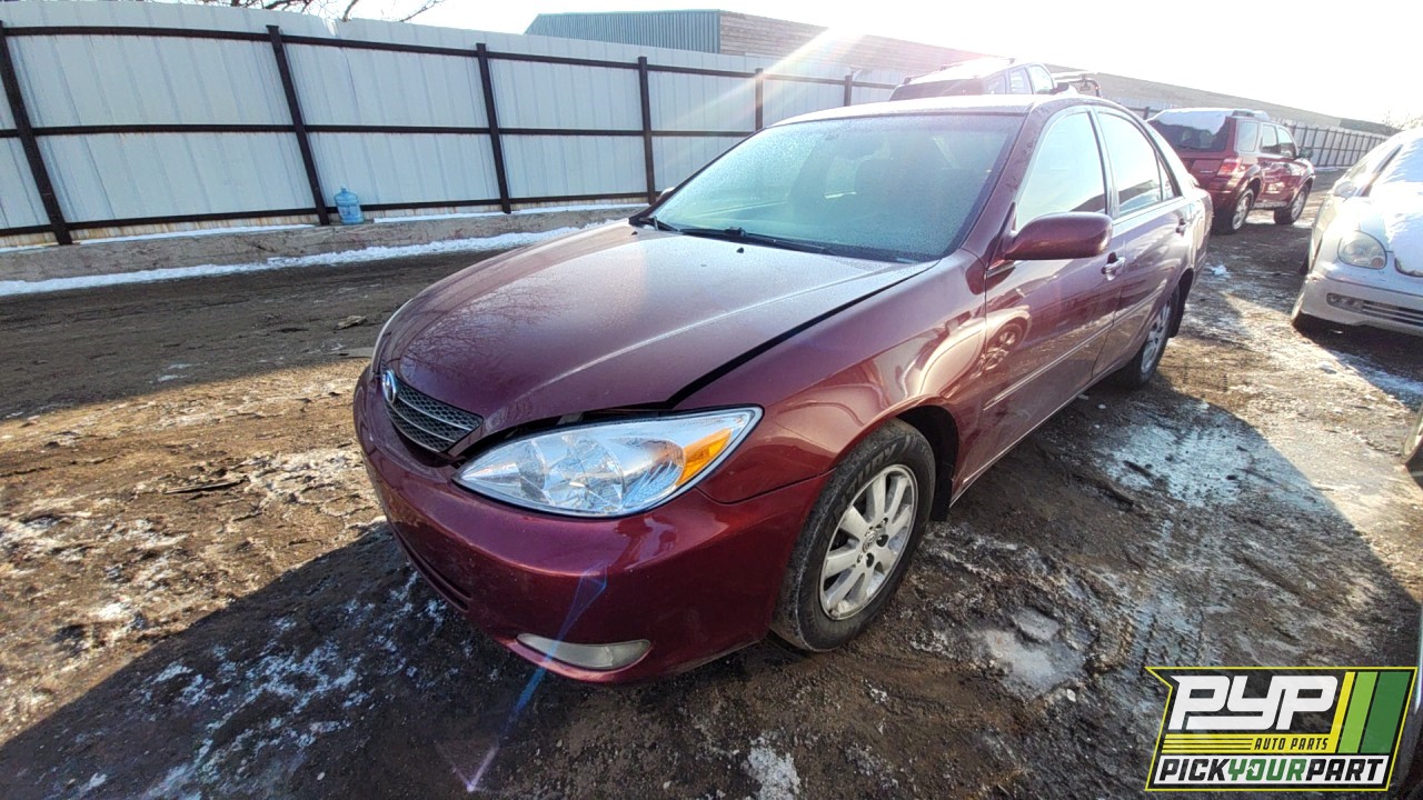 2004 TOYOTA CAMRY partes disponibles