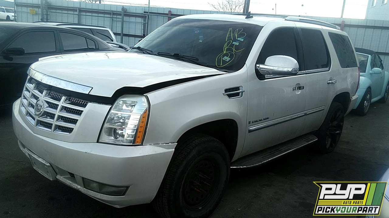 2009 CADILLAC ESCALADE available for parts
