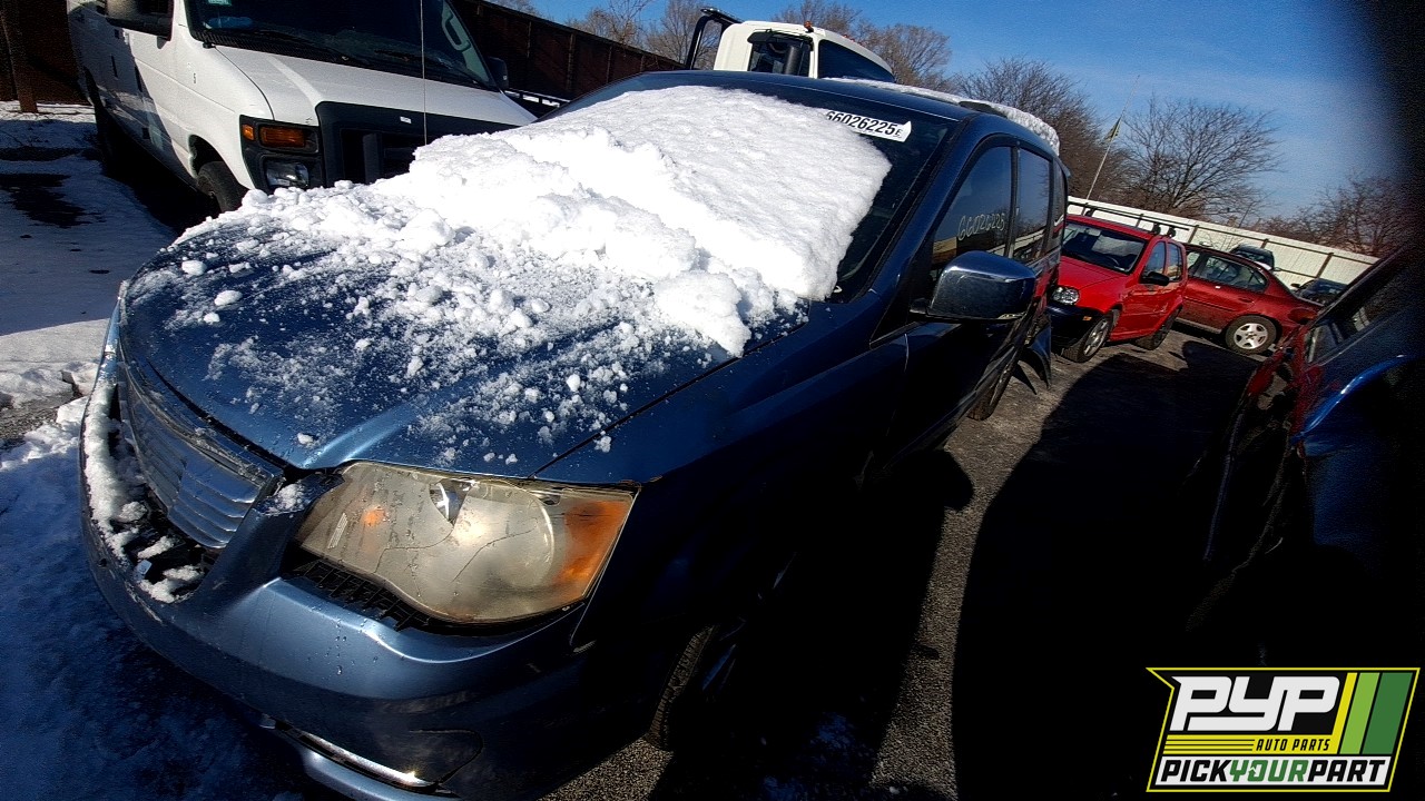 2012 CHRYSLER TOWN & COUNTRY partes disponibles