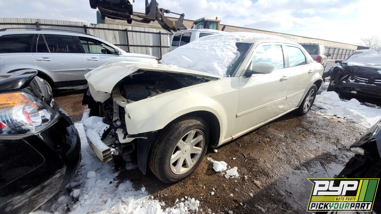 2005 CHRYSLER 300 available for parts