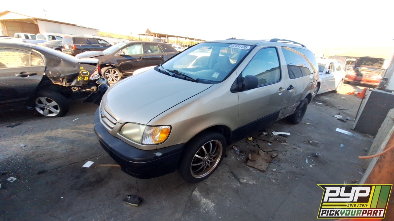 2001 TOYOTA SIENNA available for parts