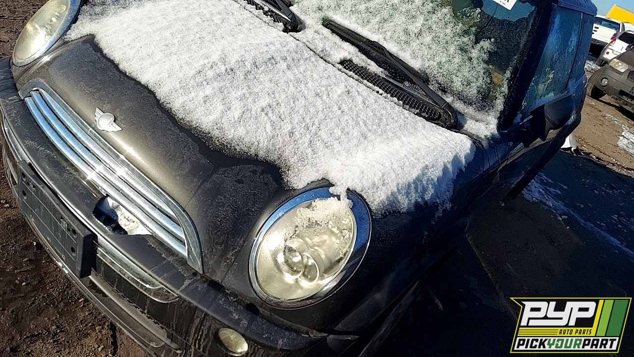2006 MINI COOPER partes disponibles