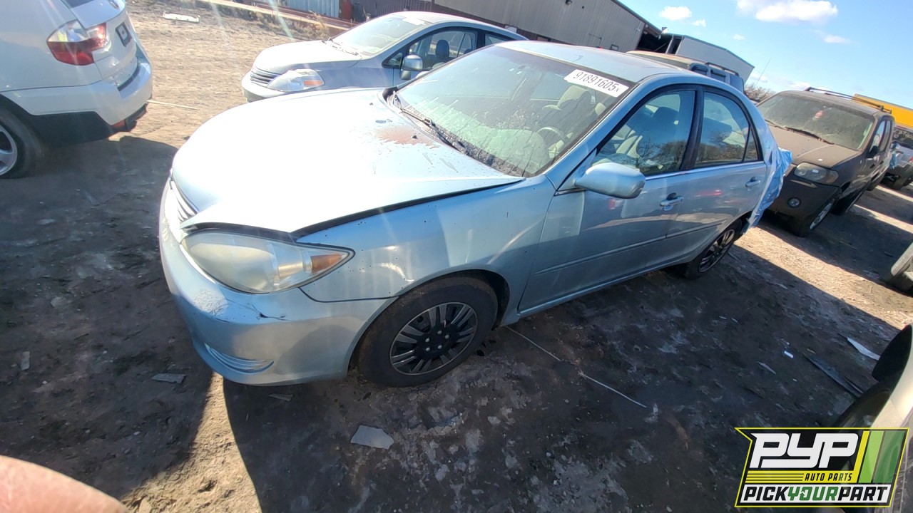 2005 TOYOTA CAMRY partes disponibles