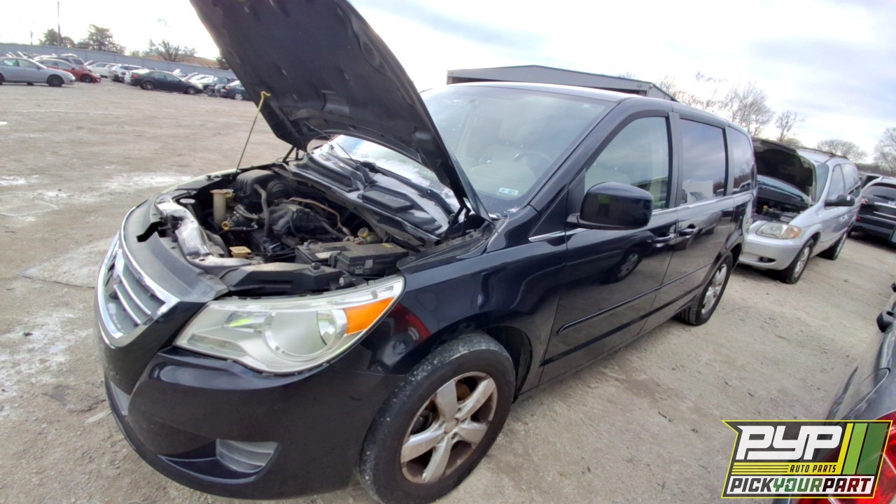 2010 VOLKSWAGEN ROUTAN partes disponibles