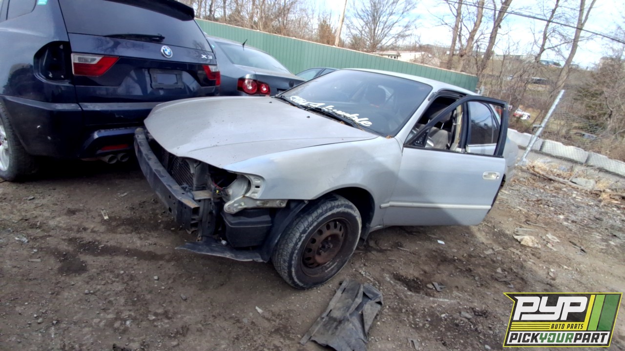 2001 TOYOTA COROLLA available for parts