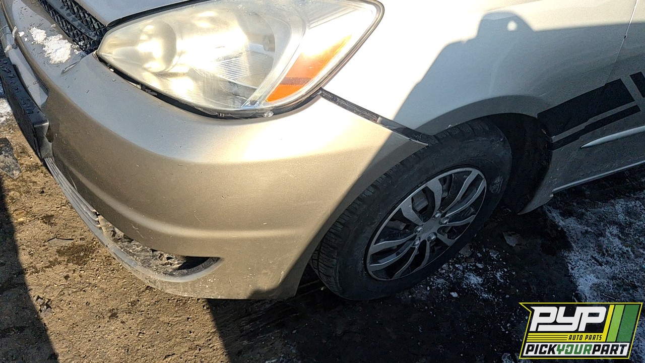 2005 TOYOTA SIENNA available for parts