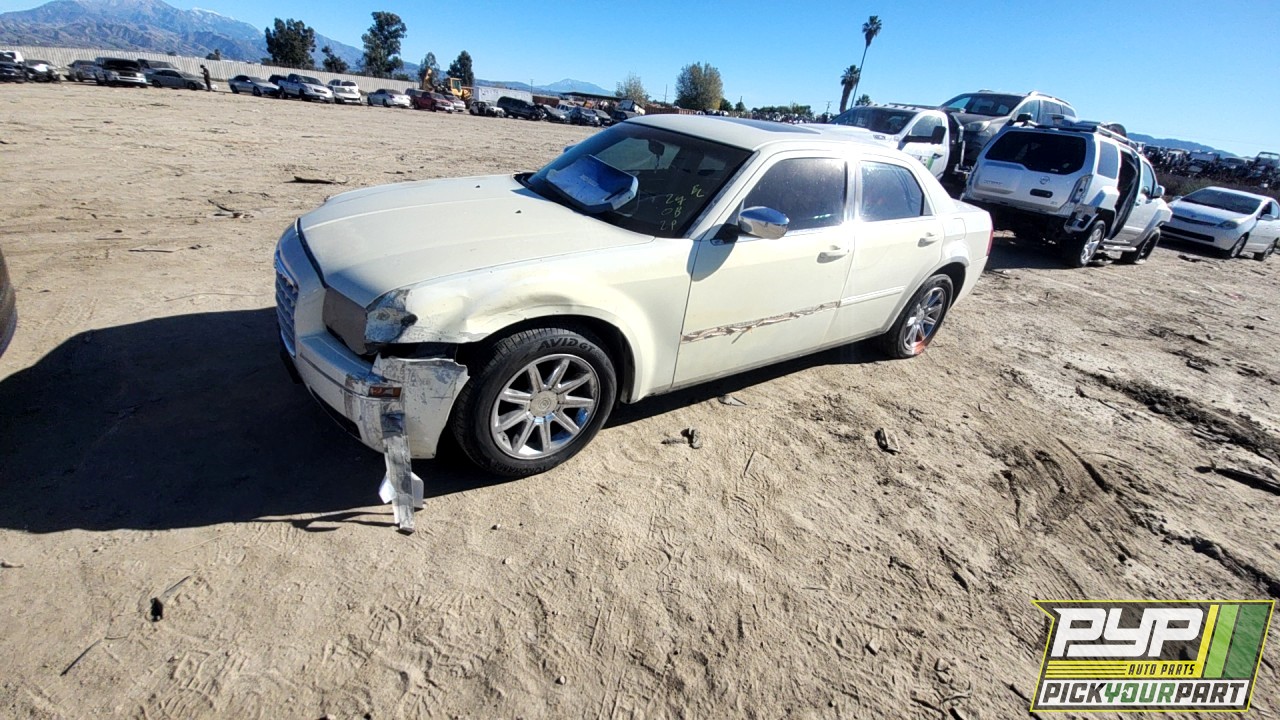 2007 CHRYSLER 300 available for parts