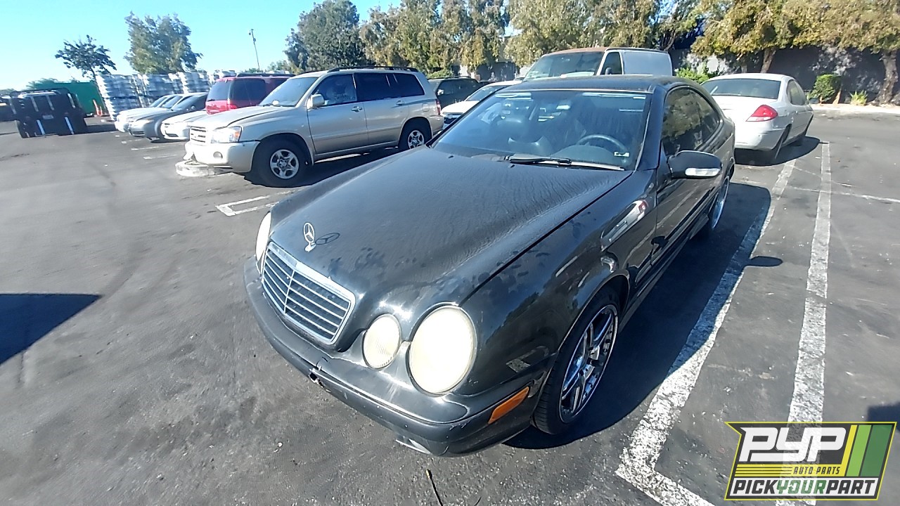 2002 MERCEDES-BENZ CLK430 partes disponibles