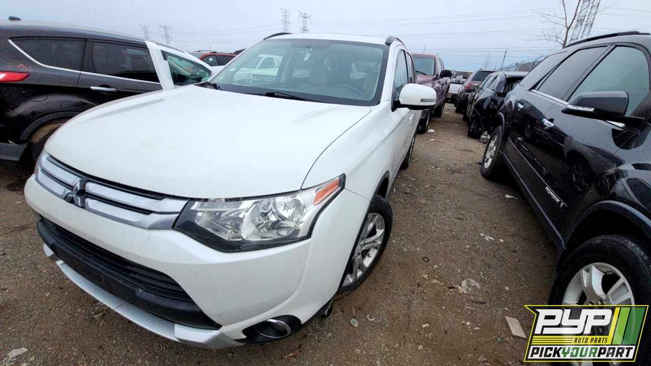 2015 MITSUBISHI OUTLANDER available for parts