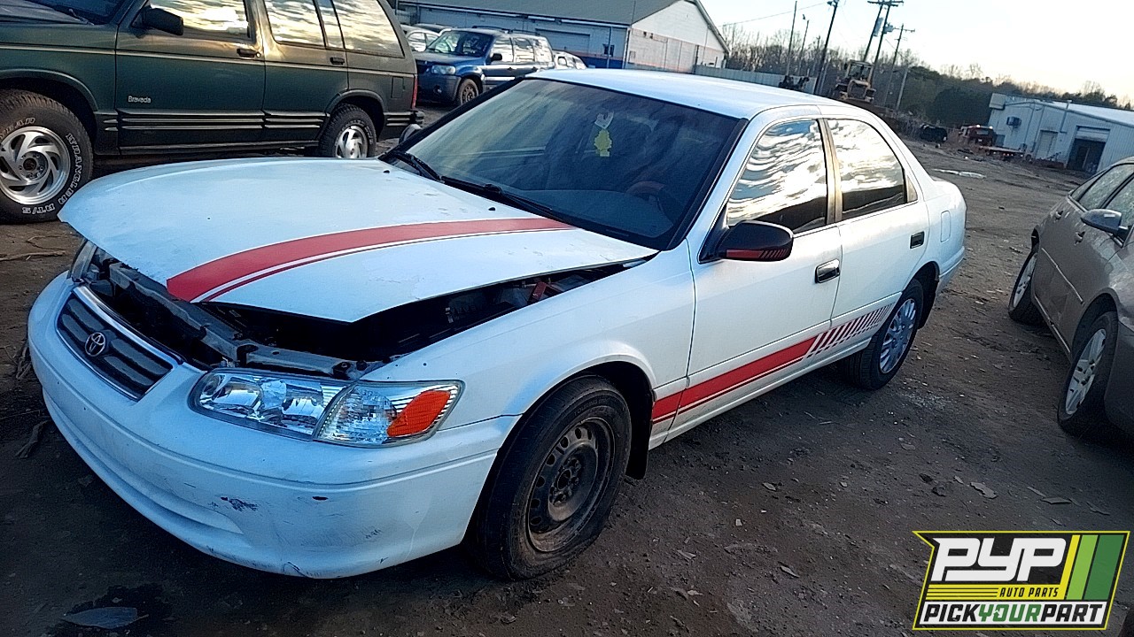 2000 TOYOTA CAMRY partes disponibles