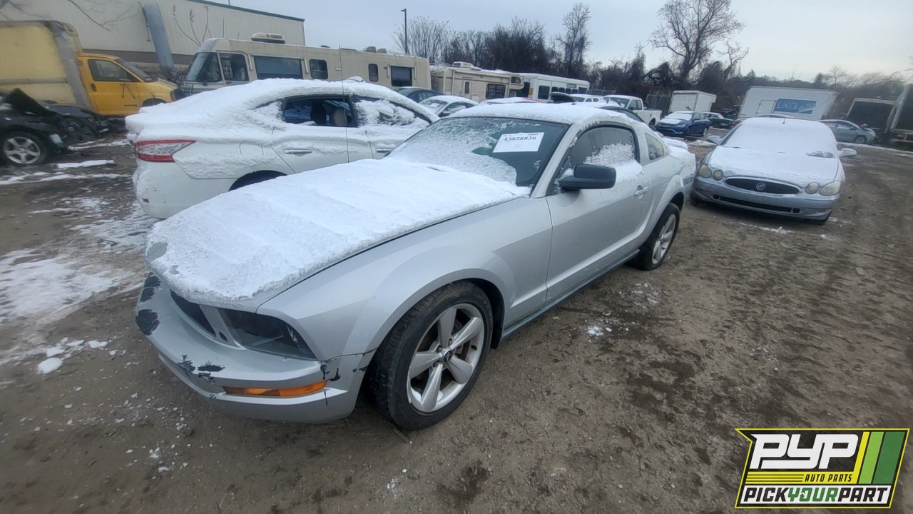 2005 FORD MUSTANG available for parts