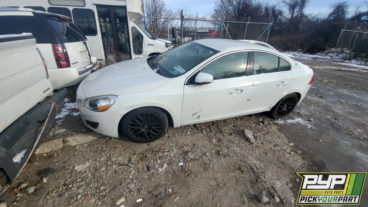 2012 VOLVO S60 partes disponibles