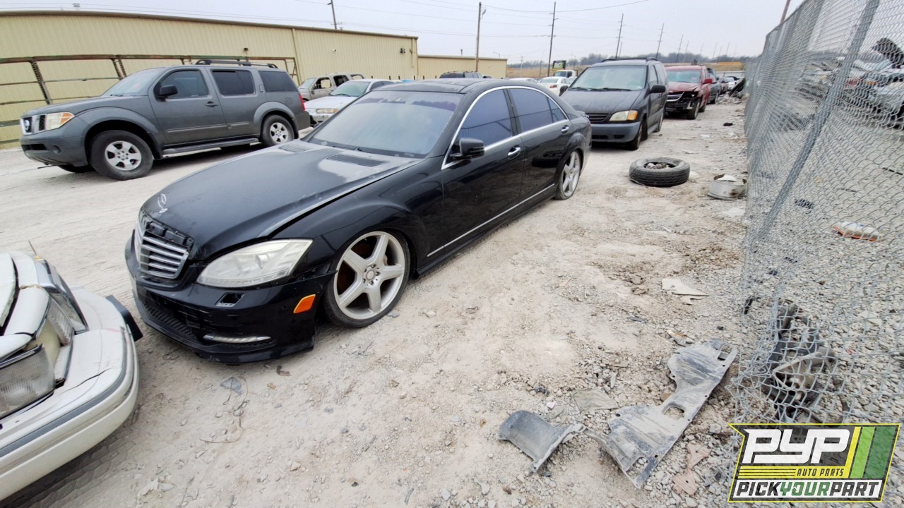 2013 MERCEDES-BENZ S550 partes disponibles