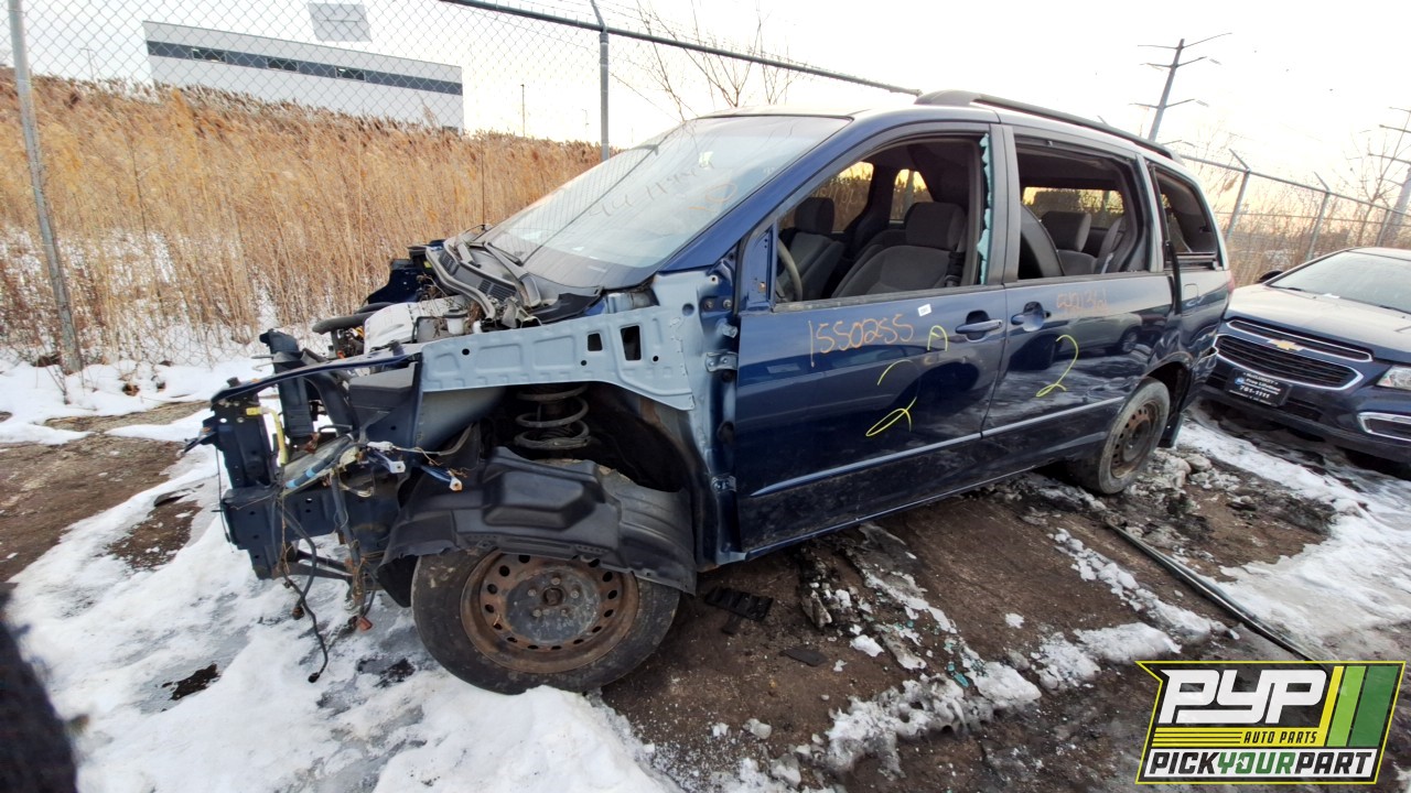 2005 TOYOTA SIENNA partes disponibles