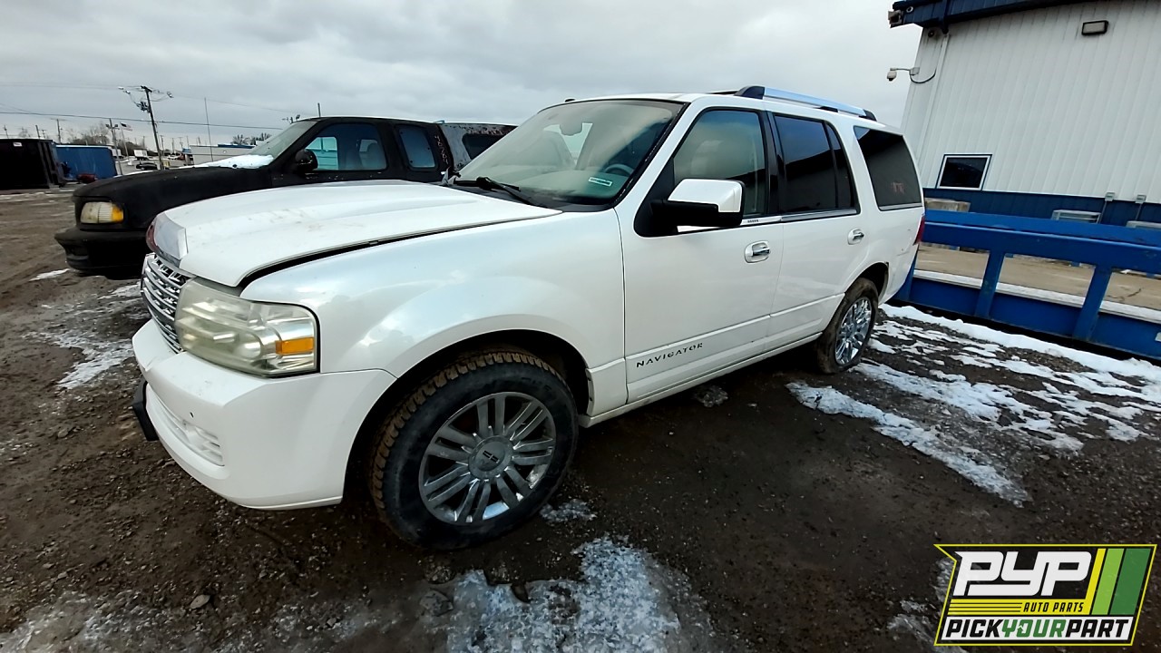 2010 LINCOLN NAVIGATOR available for parts