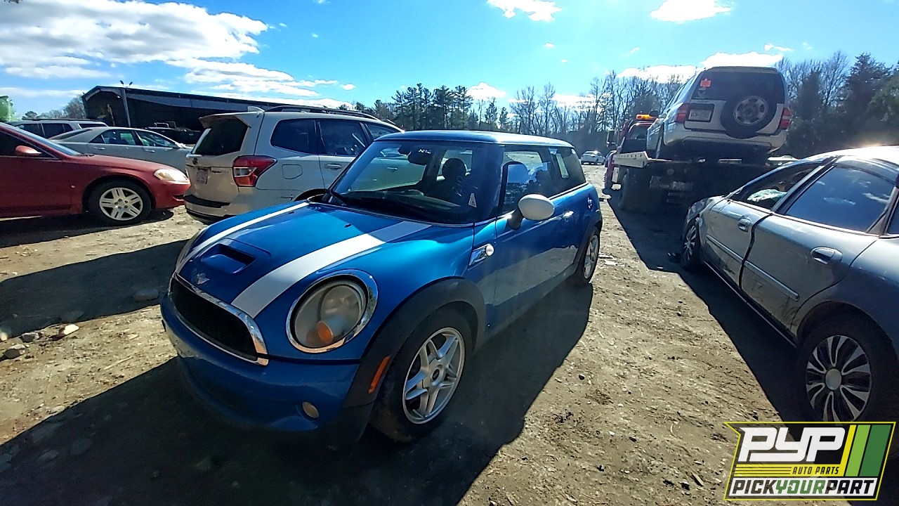 2009 MINI COOPER partes disponibles