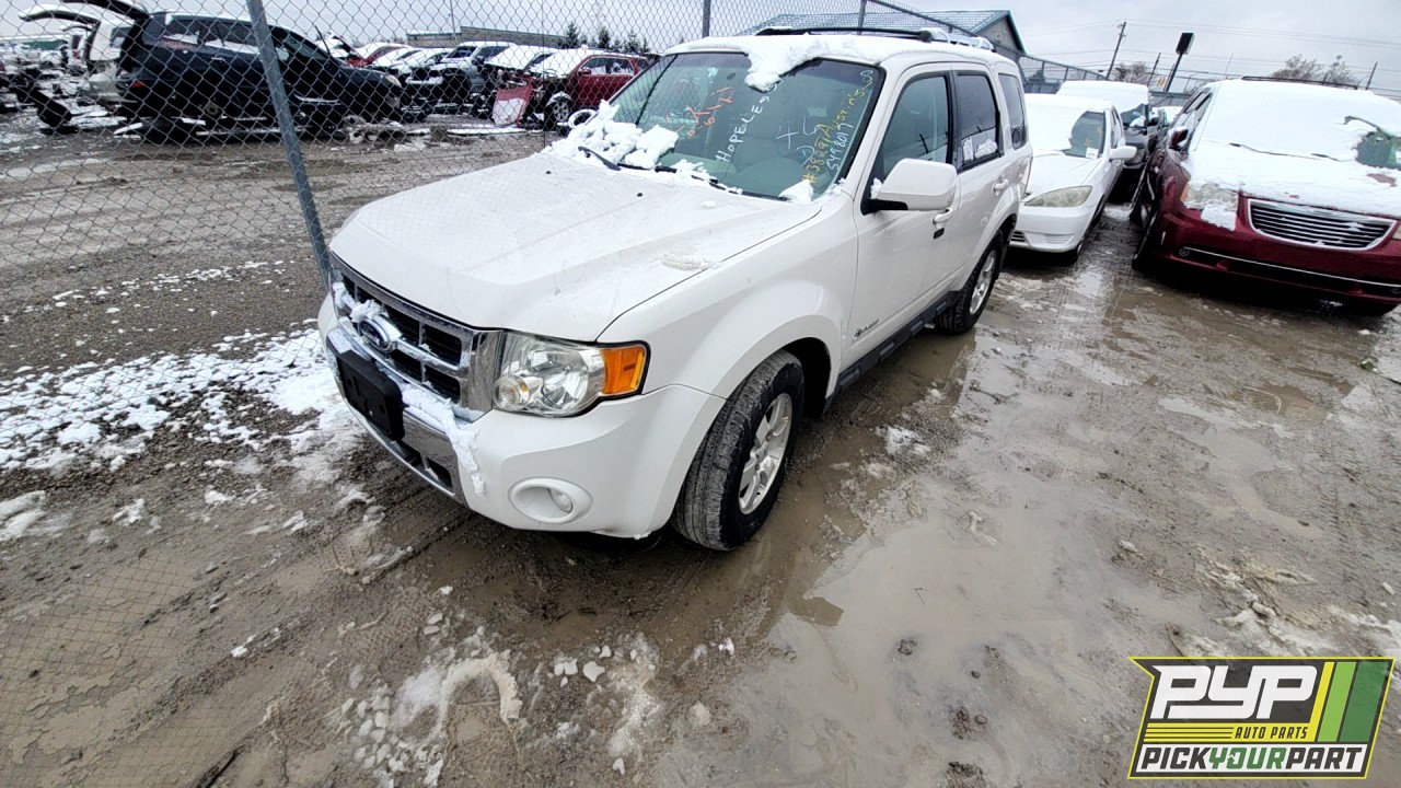 2009 FORD ESCAPE available for parts