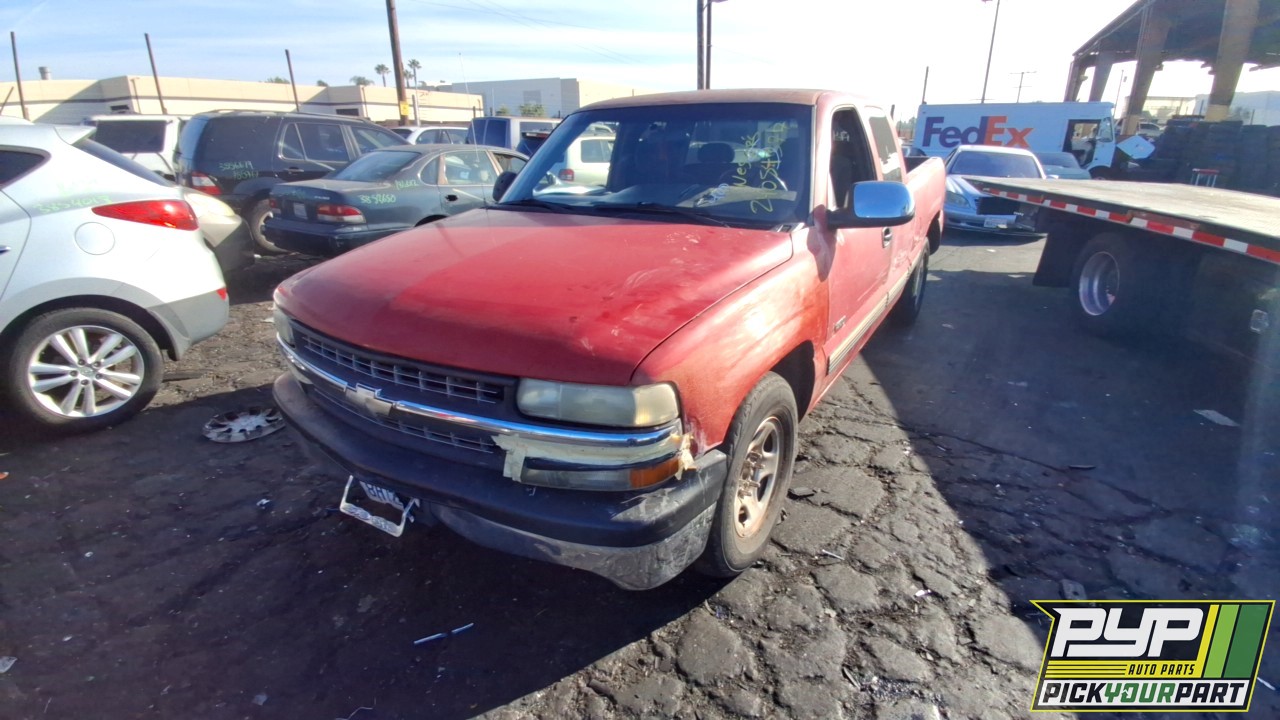 2000 CHEVROLET SILVERADO 1500 available for parts