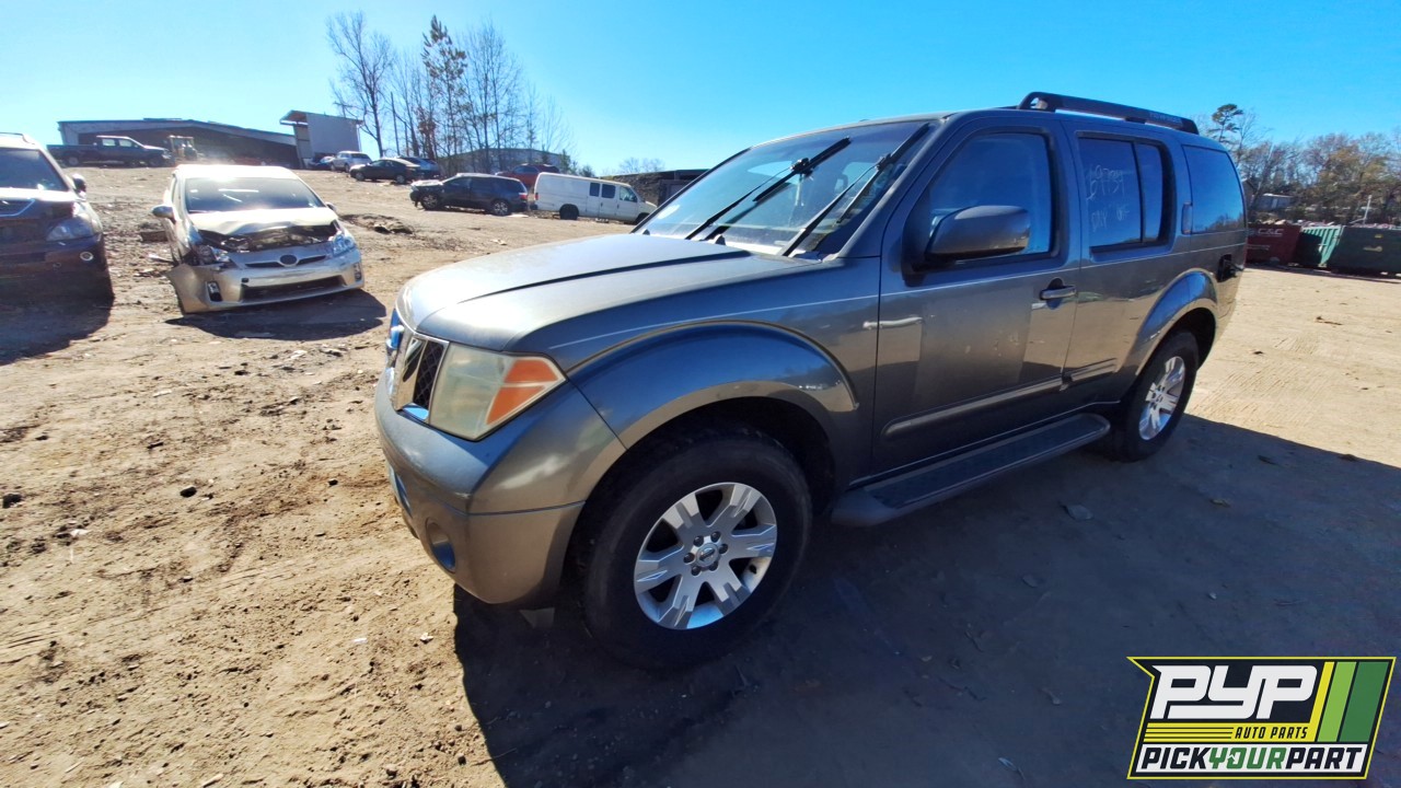 2006 NISSAN PATHFINDER partes disponibles