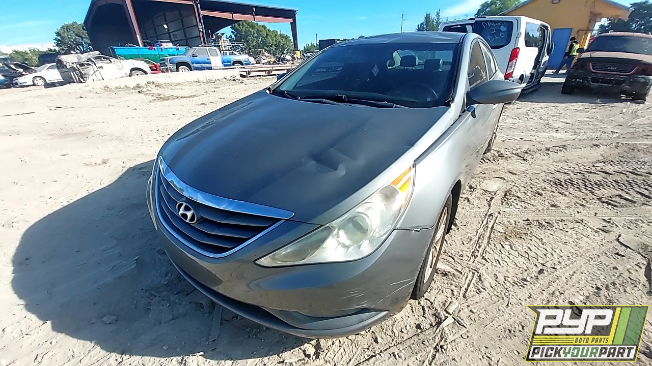 2013 HYUNDAI SONATA available for parts