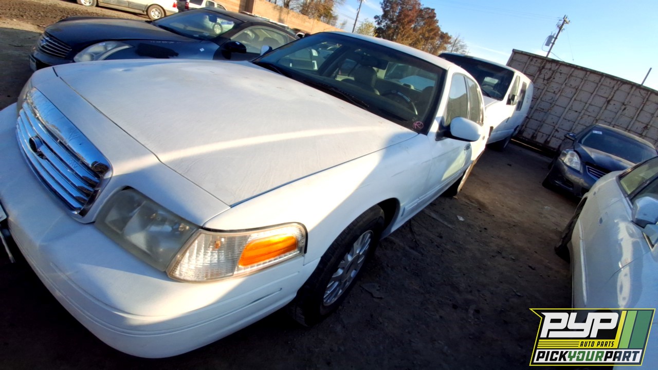 2003 FORD CROWN VICTORIA partes disponibles