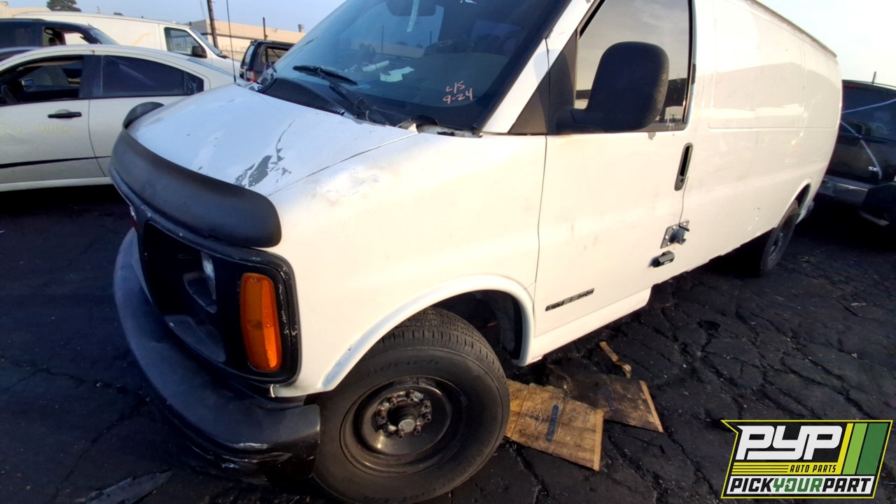 2002 GMC SAVANA 3500 available for parts