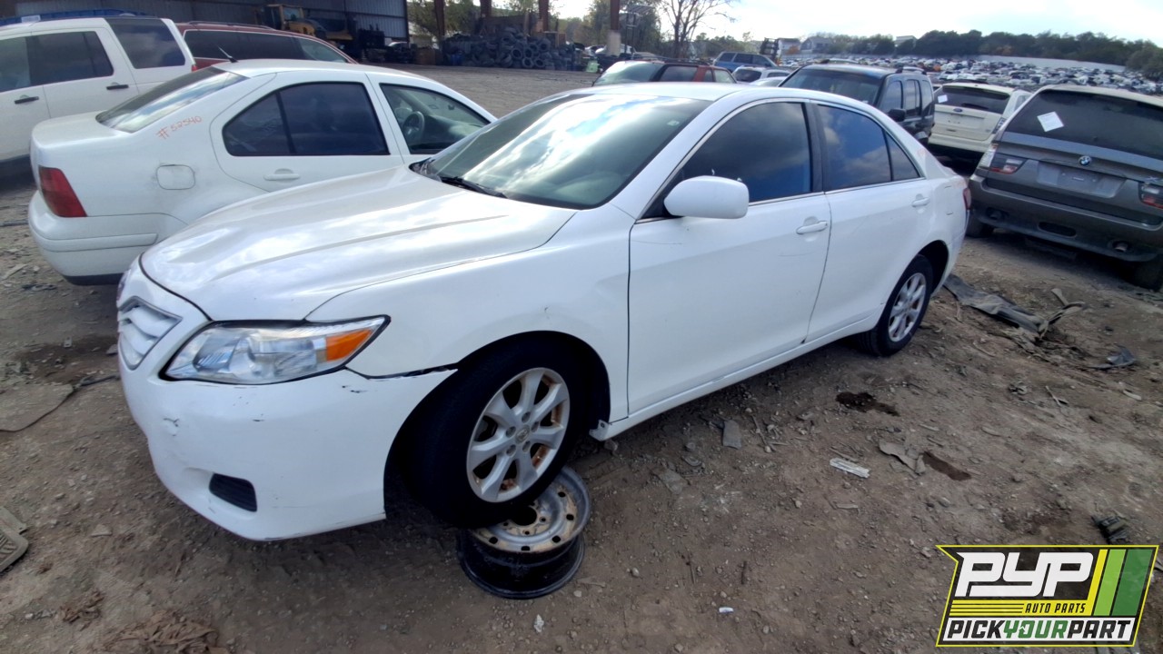 2011 TOYOTA CAMRY partes disponibles