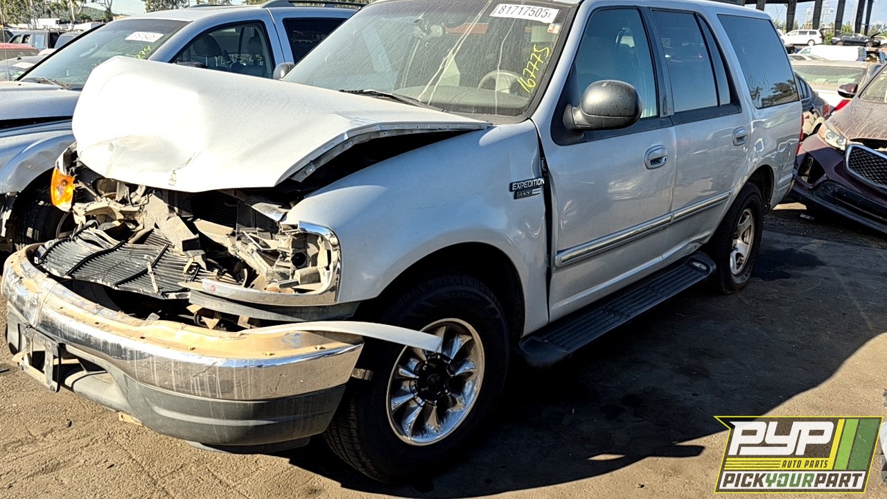 2001 FORD EXPEDITION available for parts