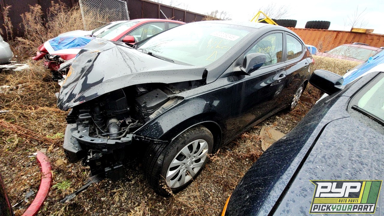 2012 HYUNDAI ELANTRA partes disponibles