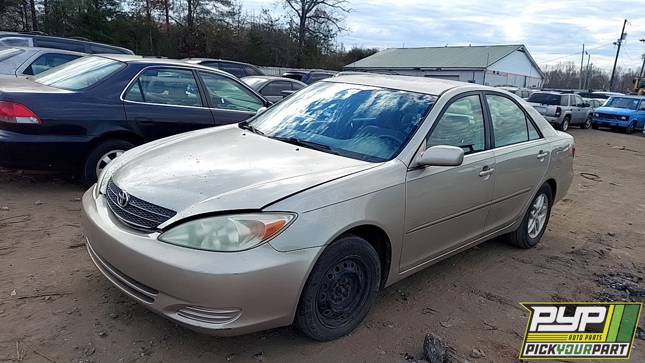 2004 TOYOTA CAMRY partes disponibles