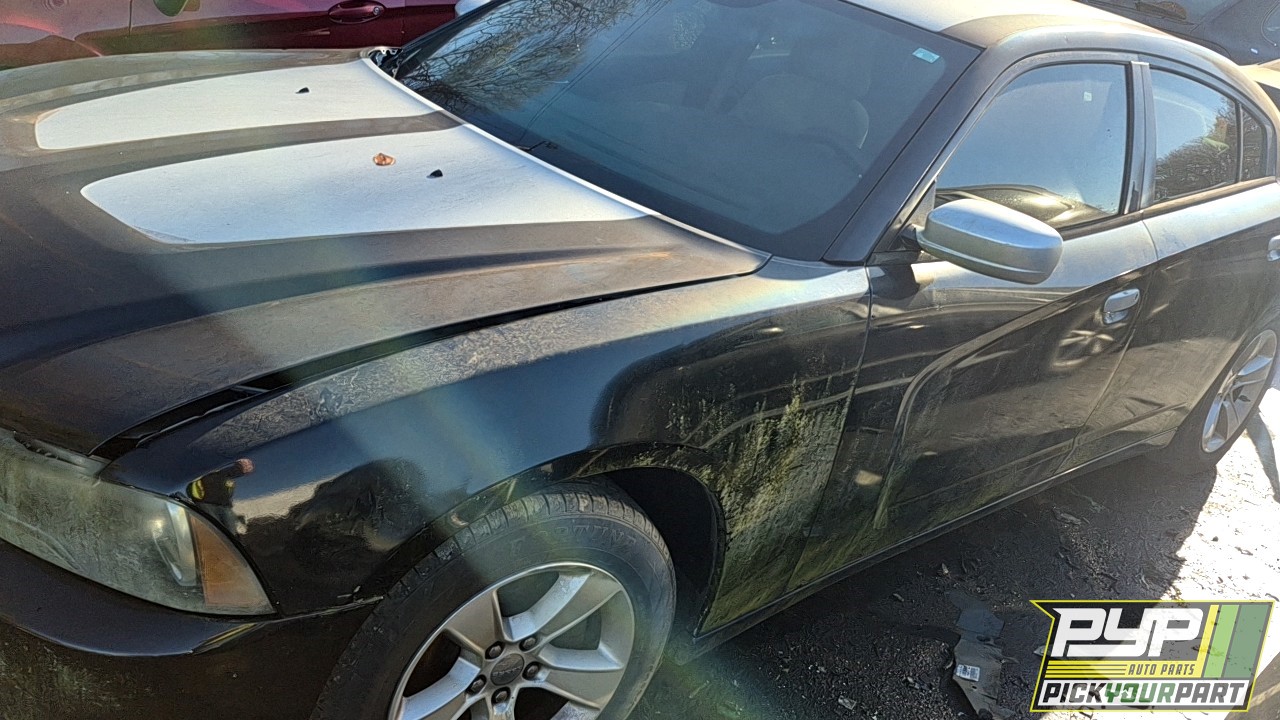 2012 DODGE CHARGER partes disponibles
