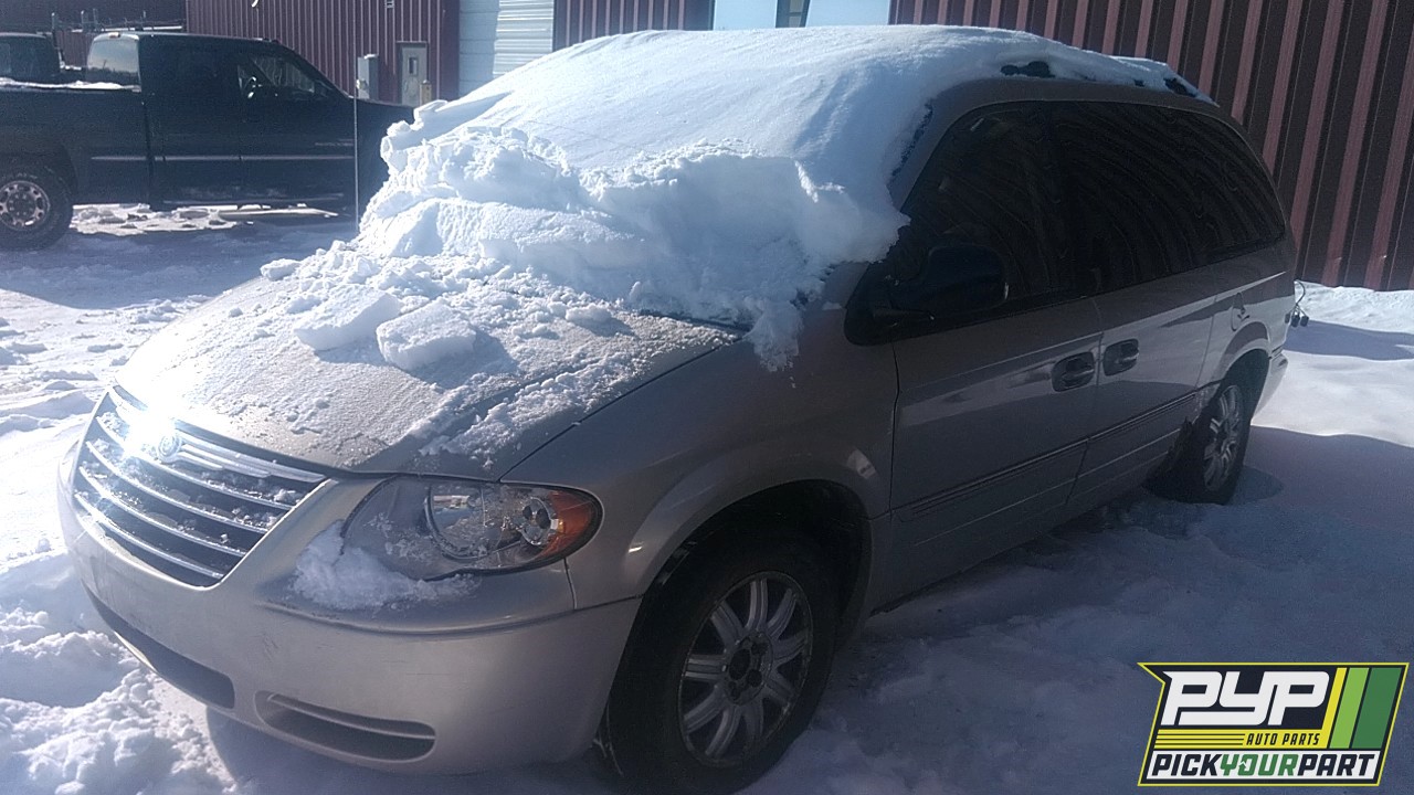 2005 CHRYSLER TOWN & COUNTRY partes disponibles