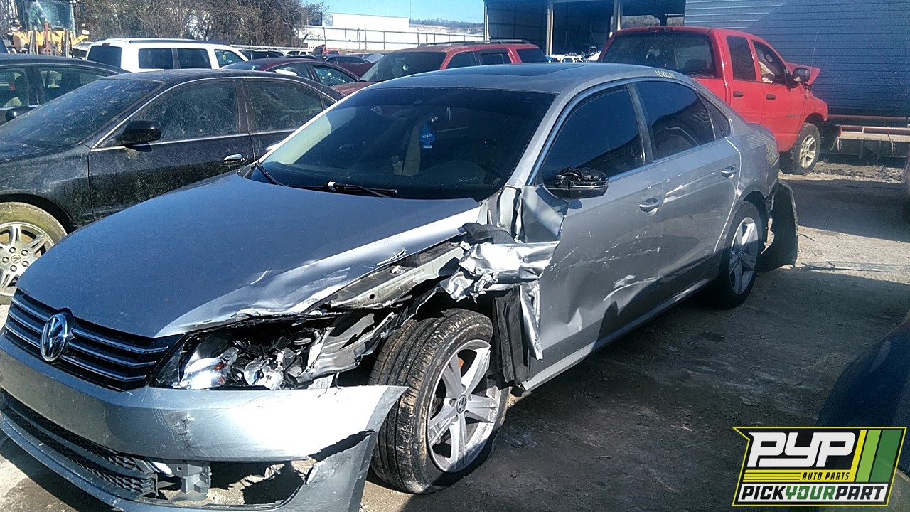 2013 VOLKSWAGEN PASSAT partes disponibles