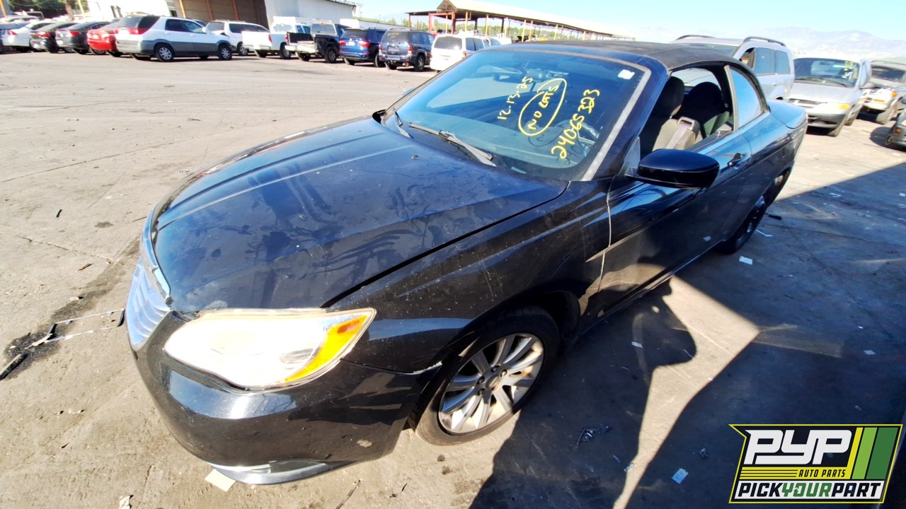 2011 CHRYSLER 200 partes disponibles