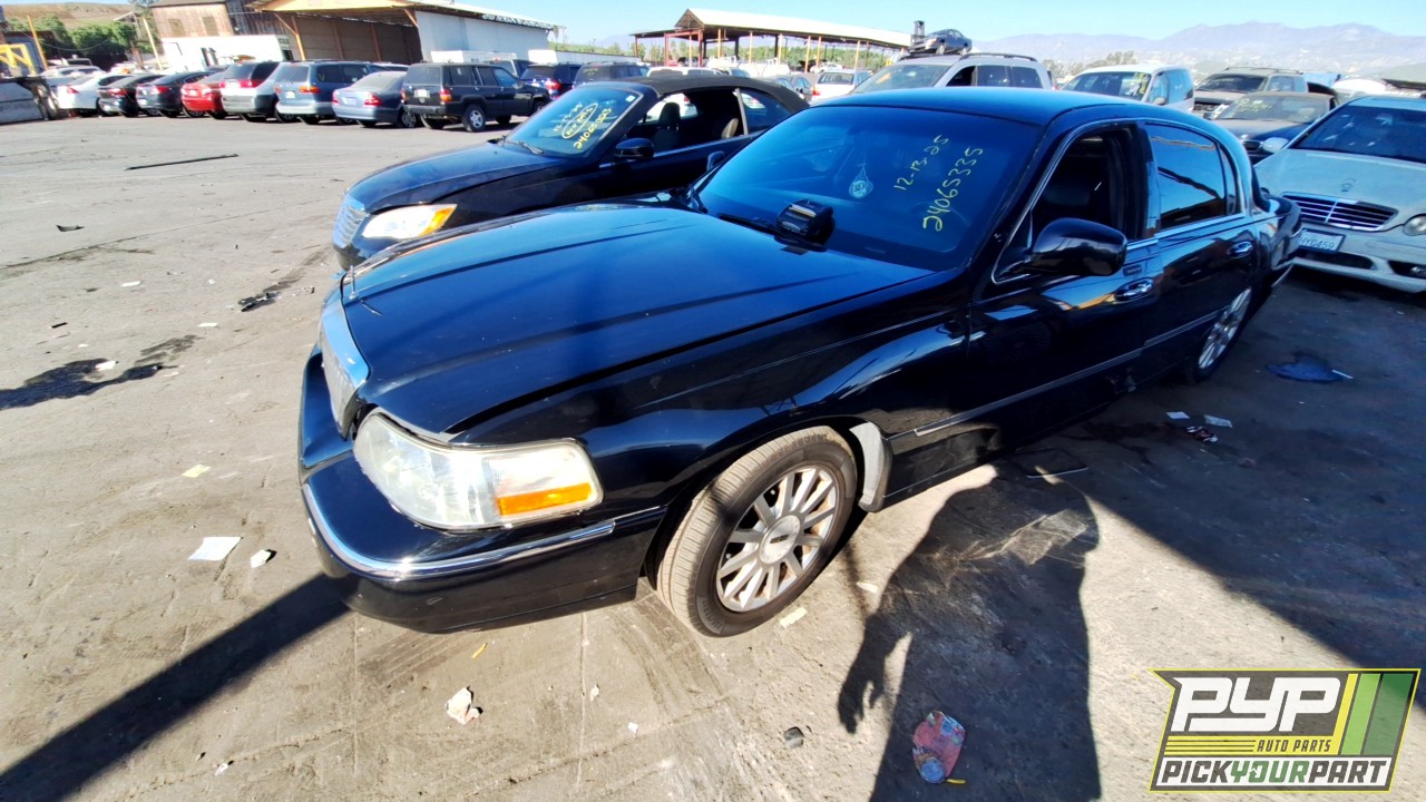 2007 LINCOLN TOWN CAR available for parts