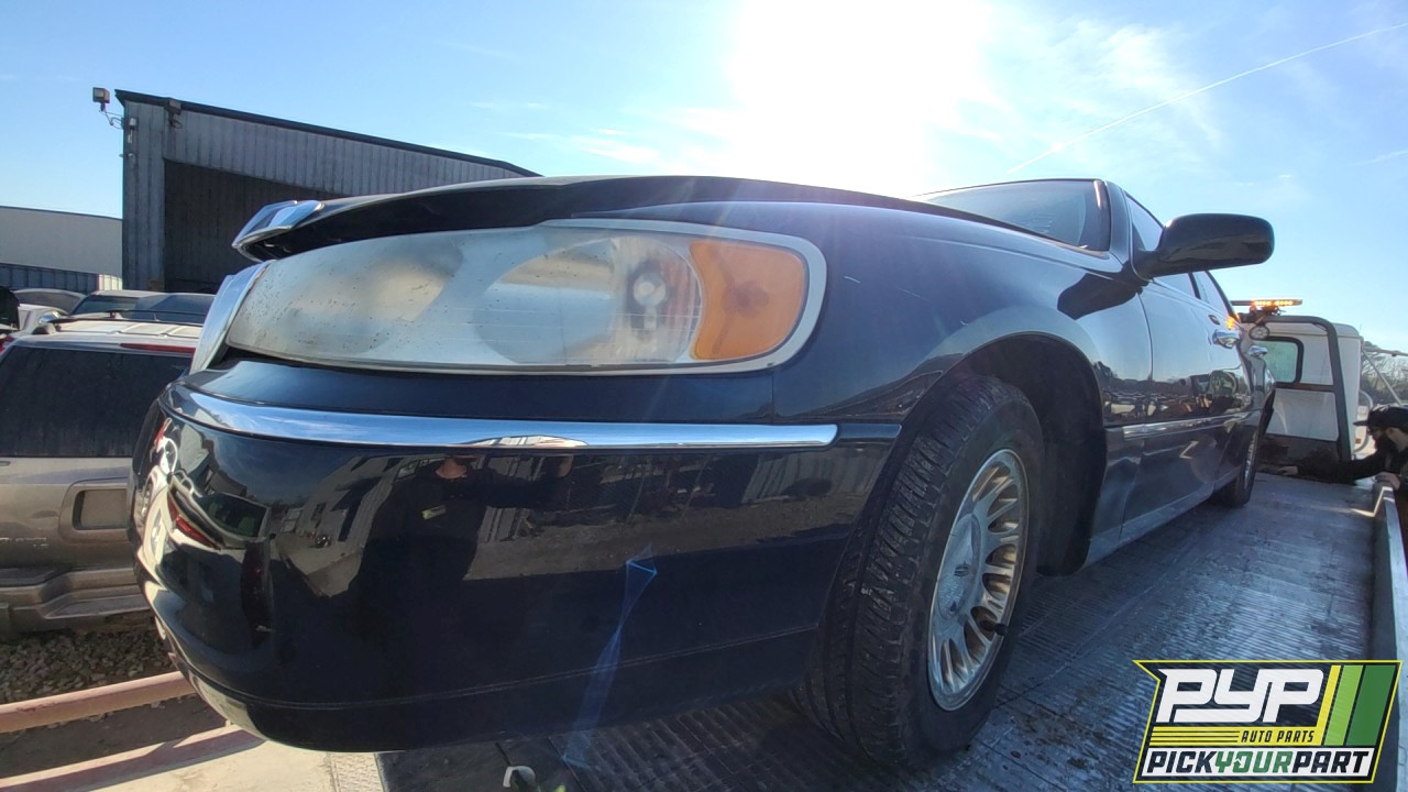 2002 LINCOLN TOWN CAR partes disponibles