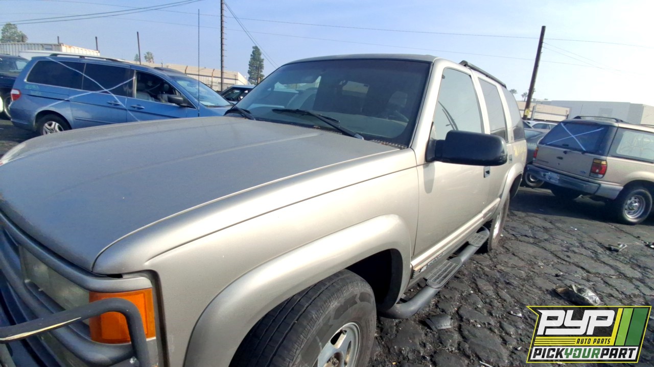 2000 CHEVROLET TAHOE available for parts