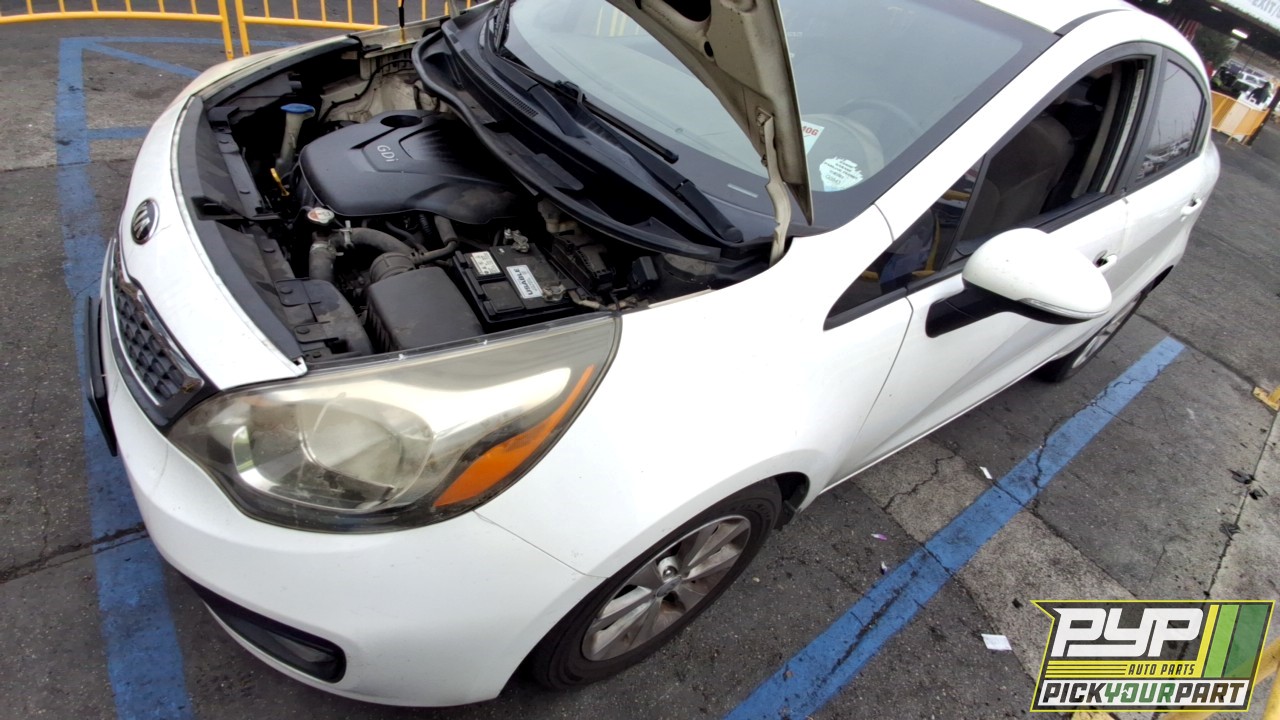 2014 KIA RIO partes disponibles