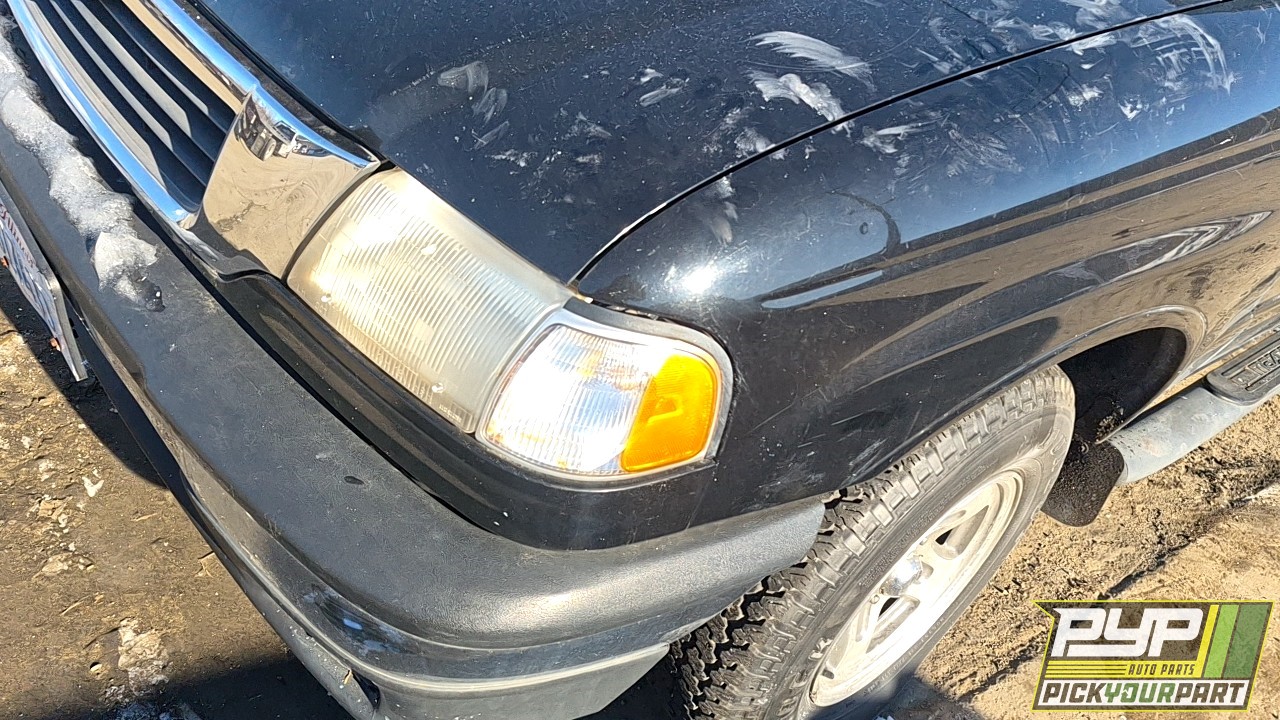 2000 MAZDA B3000 partes disponibles