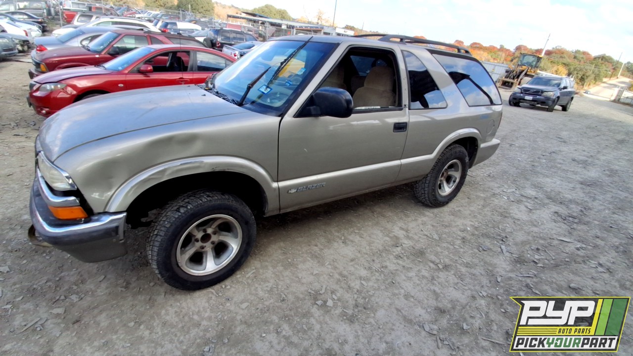 2001 CHEVROLET BLAZER partes disponibles